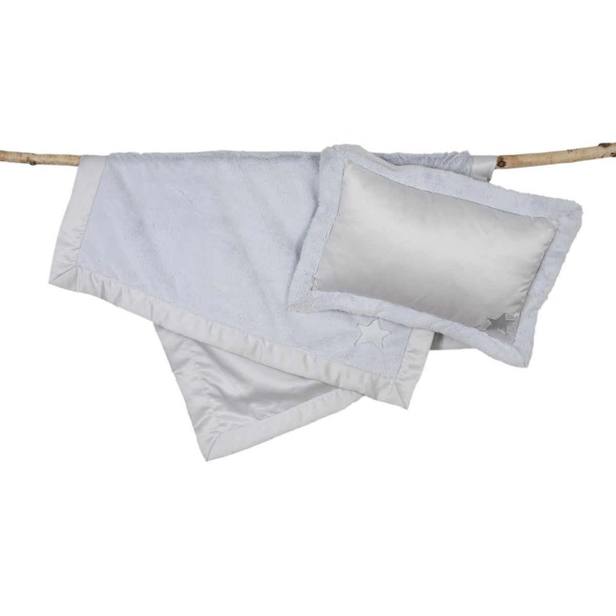 BAREFOOT DREAMS CUDDLE PLUSH NAP TO GO